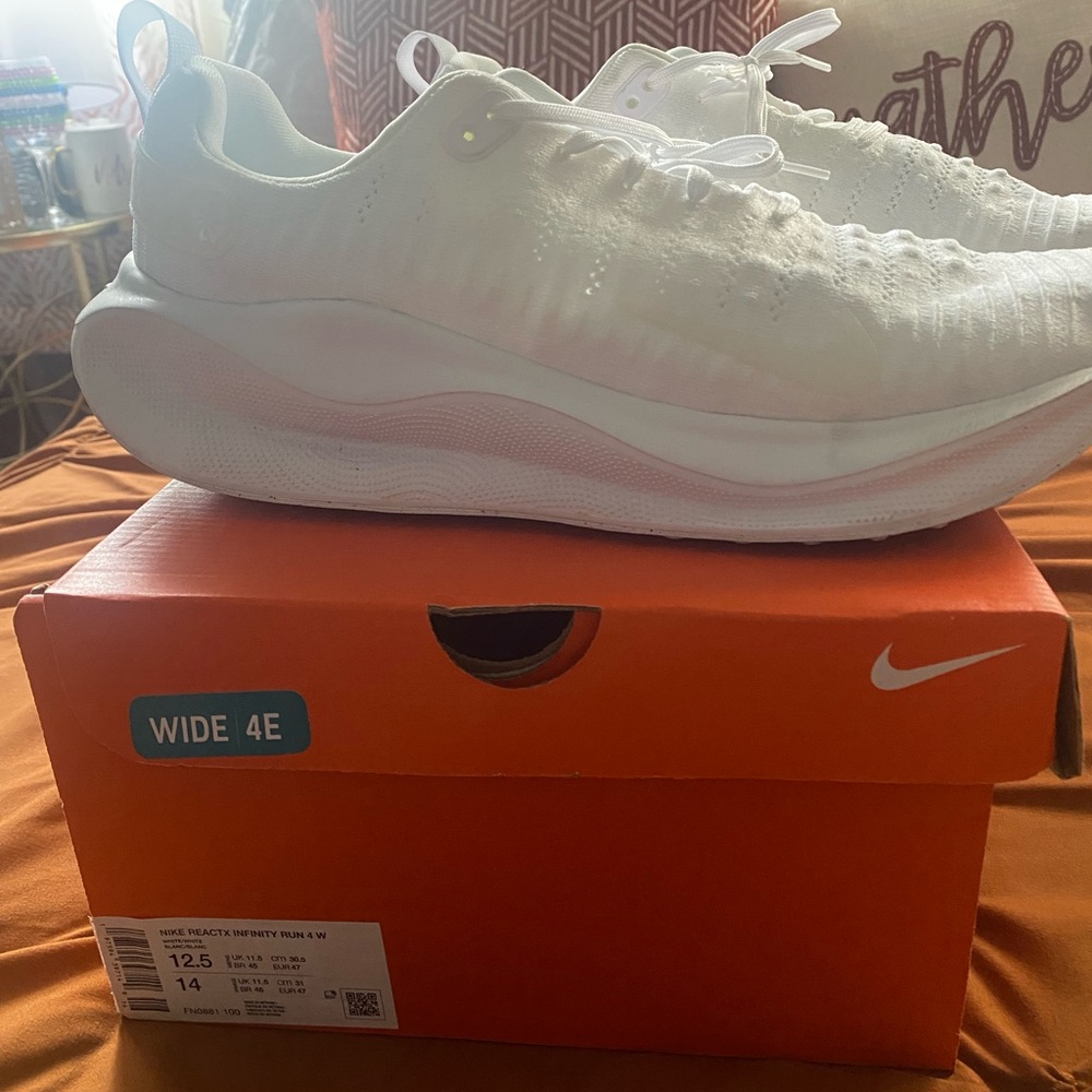 Nike Infinity Run // worn once//